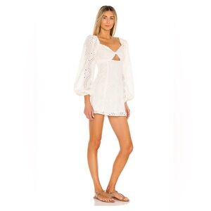 Lizzy Mini Dress in White
MAJORELLE